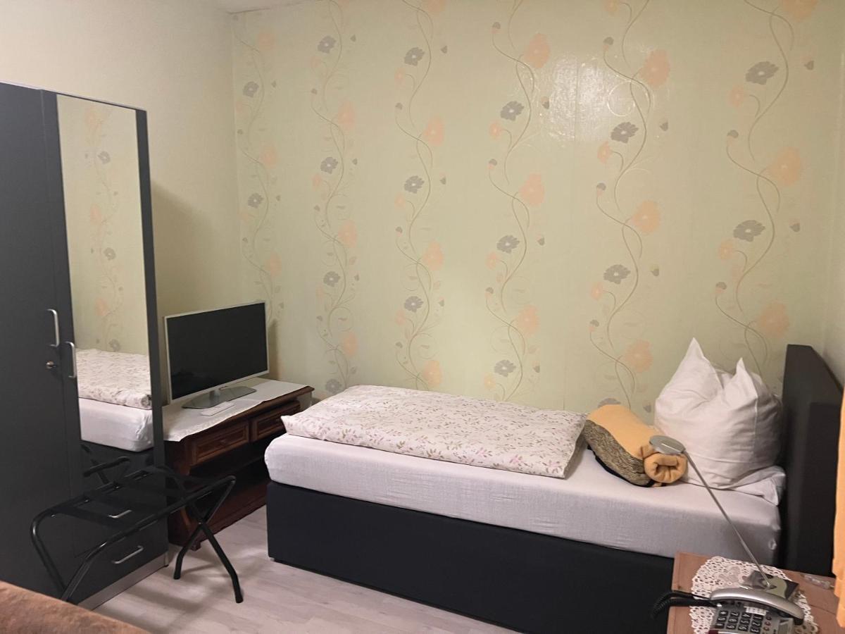 Hotel Pension Wiesenau Salzhausen Zewnętrze zdjęcie